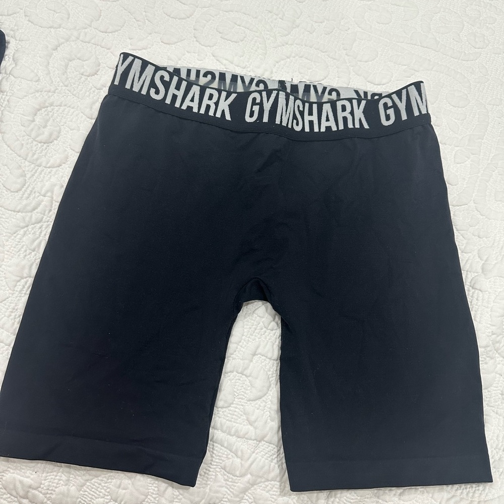 used black gymsharm shorts